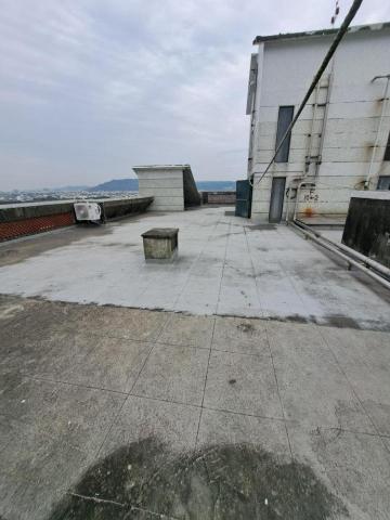 FRP玻璃纖維防水、室內外防水、內外牆油漆、仿石漆、侷限空間 - 南投大樓頂樓--施工前 FRP玻璃纖維防水、室內外防水、內外牆油漆、仿石漆、侷限空間 - 南投大樓頂樓--施工前