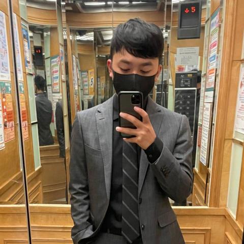 提供經營管理書籍服務的專家王冠閎