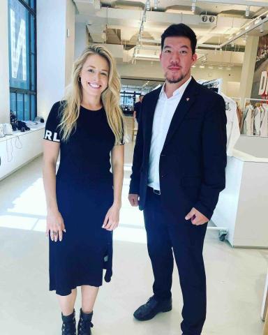 Dirk - 紐約卡爾總部 經理