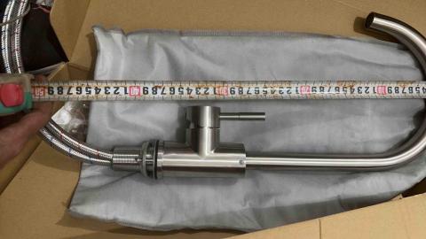 榮鑫居家水電維修 - 廚房檯面304材質鵝徑冷熱水龍頭