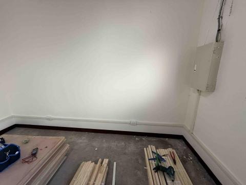 林庭緯 - 電源插座新增