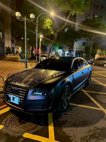 高敏紘 - Audi A8 4.2L quattro