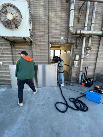 24小時 幸運鎖匙 高先生 - 維修安全門焊接工程