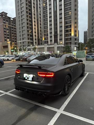 高敏紘 - Audi A8 4.2L quattro