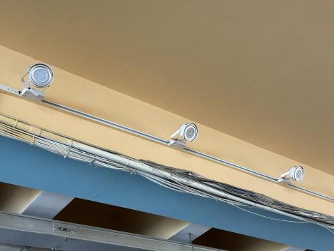 專業水電師傅，3C專家 - 投射燈安裝共6盞