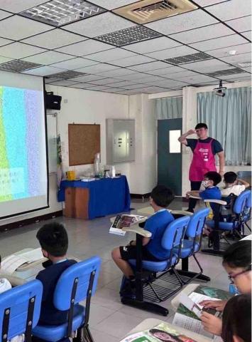 Tom Shen - Science camp for elementary school students - chief and assistant teacher