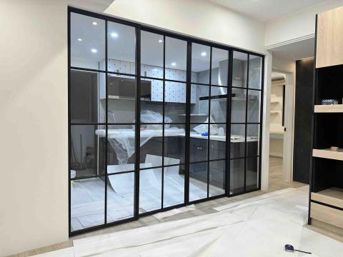 築望有限 - 拉門