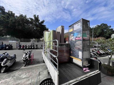 原力搬家、運輸 - 搬家排列整齊