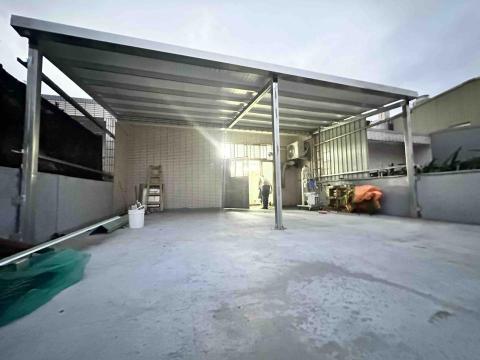 築望有限 - 鐵皮屋