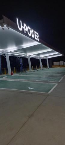 大有油漆 - 我的油漆範圍包括汽，機車停車格標線，圖上是鶯哥充電站，地面上的車格是我經手標畫出的