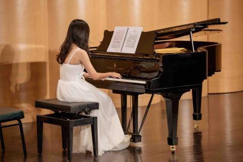 波寧Bonnnie音樂教室 - 鋼琴演奏