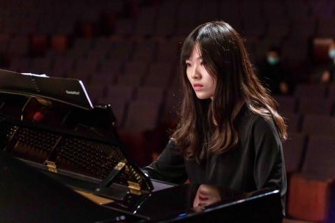 波寧Bonnnie音樂教室 - 鋼琴演奏