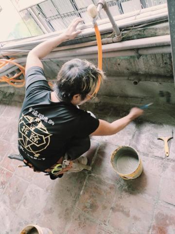 來搞破壞的 - L角準備貼網