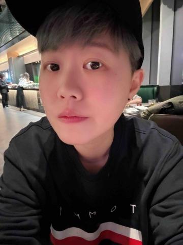 提供92服務的專家黃巧薇