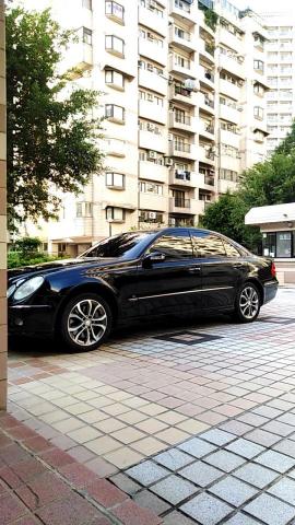 Mall 747 - Mercedes Benz E350