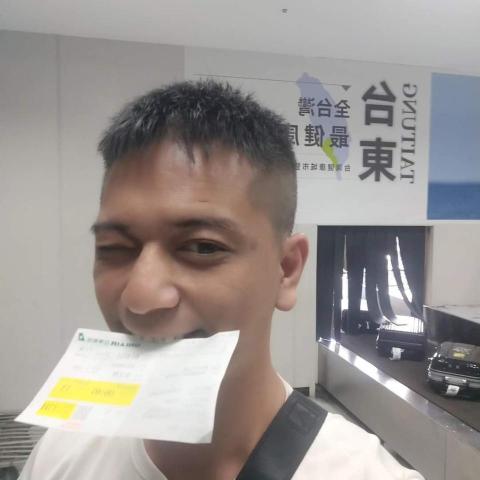 提供18h慢服務的專家李文傑