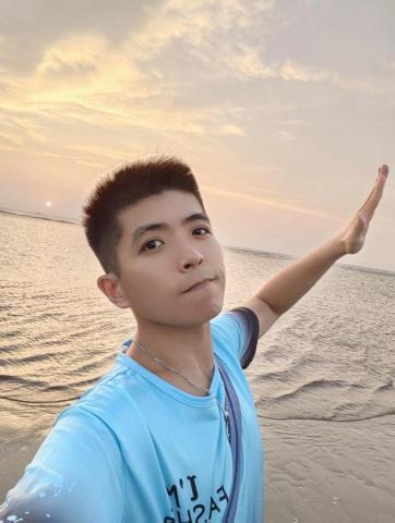 狼 - 最喜歡沒事去海邊走走散心，煩惱一掃而空