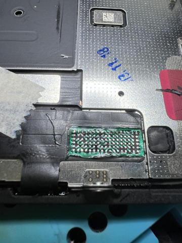 愛拆家手機維修 - 觸摸IC搬移