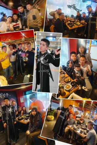 狼 - 不時會找朋友們聚餐聯絡感情，還有搞怪的cosplay