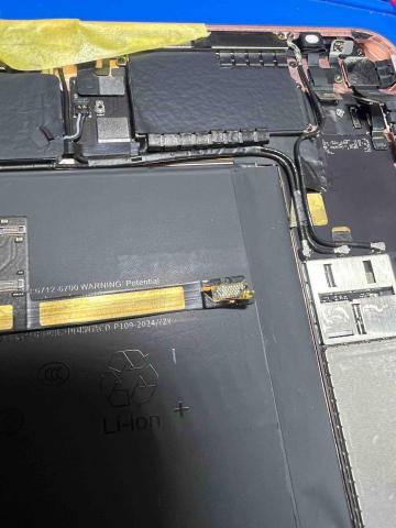 愛拆家手機維修 - 客戶平板diy拆機拆壞小板維修