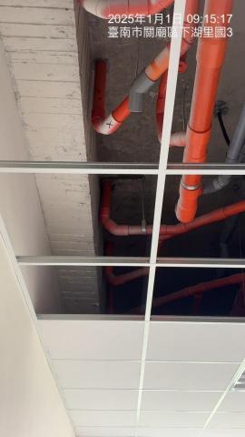 墨恩水電 - 吊管施作