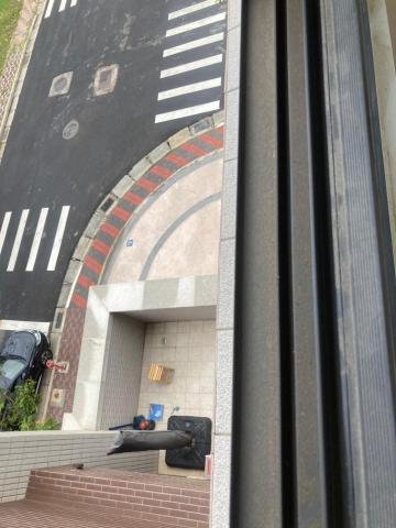 李勝彰 - 窗溝清潔前照（1）