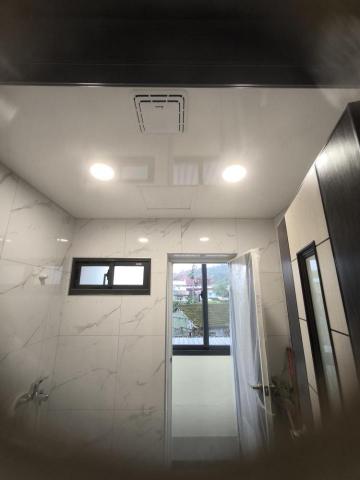 偉勝工程行 - 浴室pvc天花板