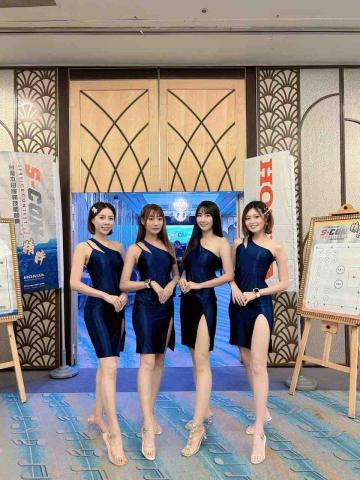 瘋狂維納斯表演工作室 - 