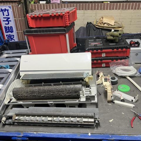 李志鴻 - 冷氣拆洗