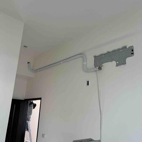 楊東倫 - 冷氣安裝明管走線