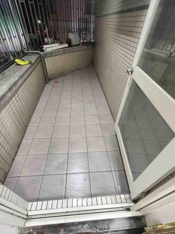 吳振斌 - 陽台地磚翻新