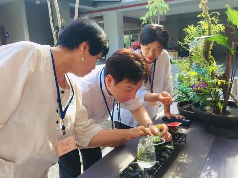 吳幸儒 - 茶席美學席上花之設計製作