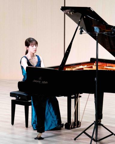 陳老師鋼琴教學｜伴奏 - 碩士學位音樂會