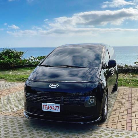 提供包車旅遊高雄服務的專家簡暟崙