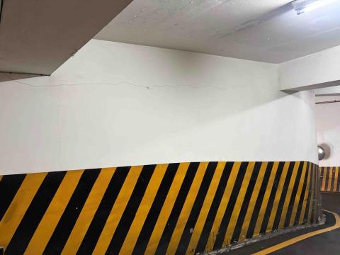 東東專業油漆工作室 - 車道施工前