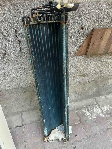 《康鑫企業社》 - 分離式拆機室內機冷排清洗前