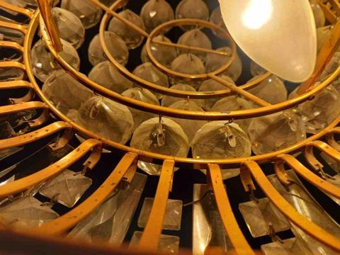 妃彤小可清潔工作室 - 水晶燈清潔