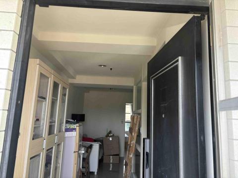 東東專業油漆工作室 - 硫化銅門噴塗施工前