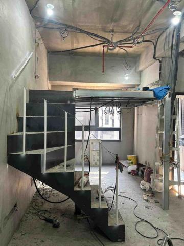 智傑金屬工程 - 鐵件樓梯、夾層