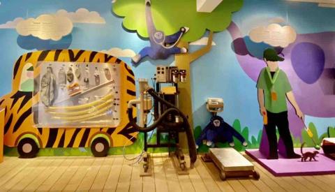 王思驊 - 台北市立動物園「動物福利小站」展場設計及繪製