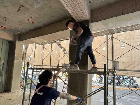 勝宇拆除承包工程行 - 油漆承包