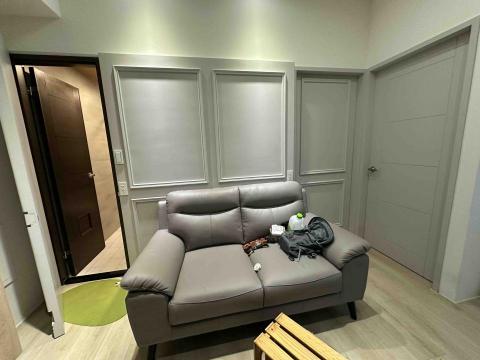 愛佳美室內設計裝修 - 沙發區隱藏造型規劃