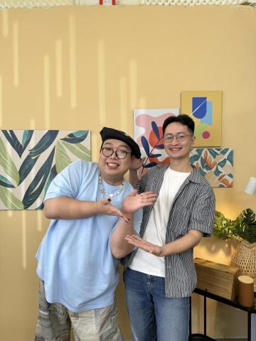 洪漢唐 - 共同製作線上課程期間，與泰國娘娘合影