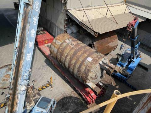 郭子賓 - 大、中、小桶槽拆除、製造、安裝