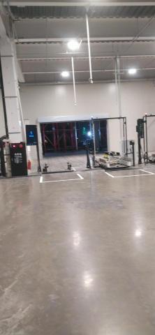 易與油漆工程 - 