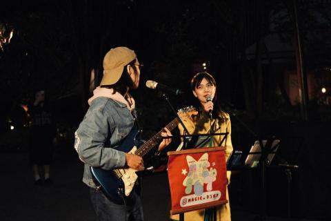 宋若淇 - 勤美街頭表演