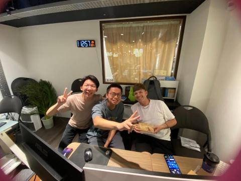 Hans/Hanson 林洺鋐 - 自媒體學習(午休)