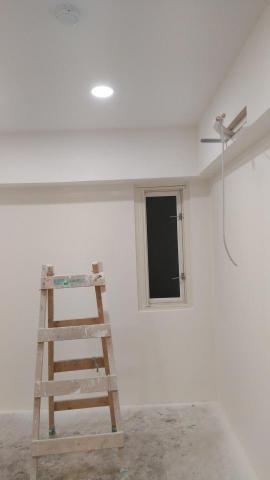 易與油漆工程 - 