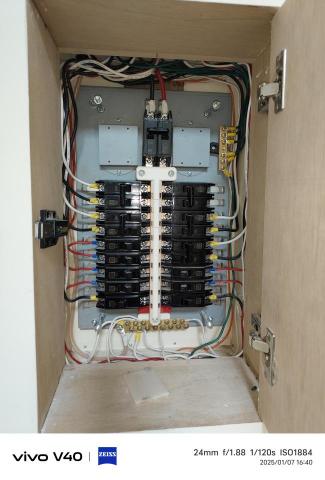 張嵩梁 - 電箱加大，全屋電線抽換，XLPE14平方進屋線