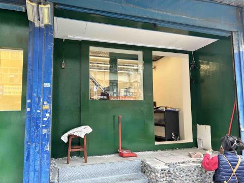 宣浩工程行 - 門口強化玻璃安裝